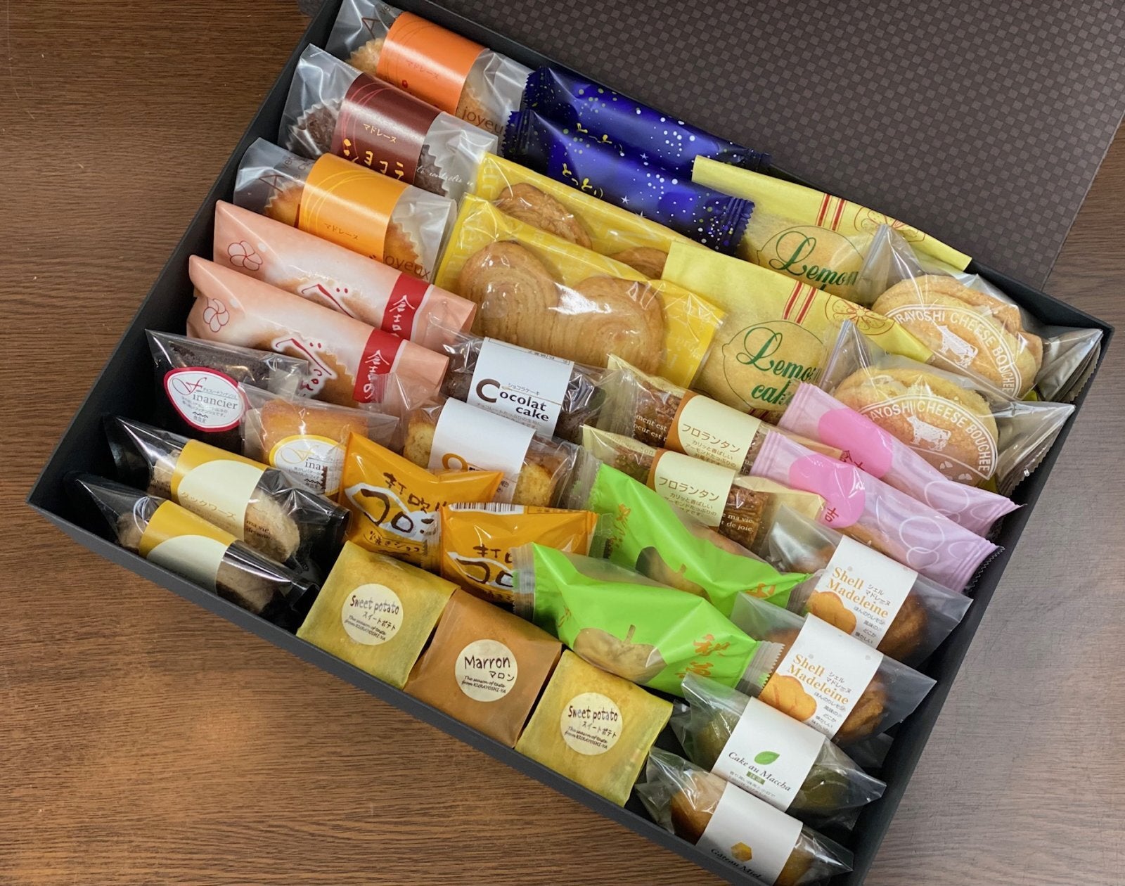 焼き菓子の詰め合わせ「倉吉舎洋菓子蔵菓撰」