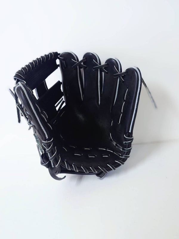 鳥取和牛野球グラブ(内野手用) T-Wings　歴史が宿る革で、勝負を掴む 鳥取和牛野球グラブ(内野手用)