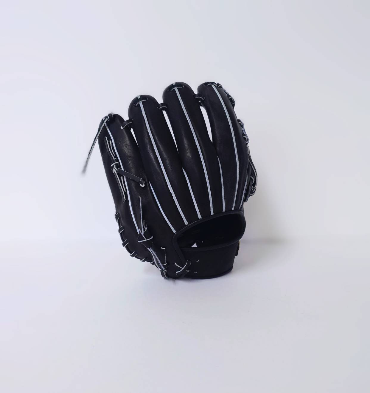 鳥取和牛野球グラブ(内野手用) T-Wings　歴史が宿る革で、勝負を掴む 鳥取和牛野球グラブ(内野手用)